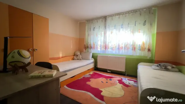 Apartament 3 camere decomandat | 2 Bai | Etaj 2 | Centrala | - Timisoara (Timis)