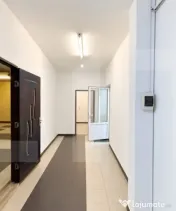 Spațiu comercial independent, 174 mp utili, curte 200 mp, a