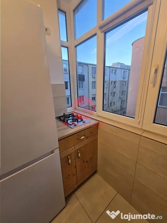 Apartament 3 Camere De Inchiriat | Piata Grivitei | Spatiu, - Constanta (Constanta)