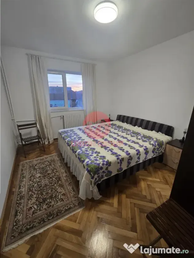 Apartament 3 Camere De Inchiriat | Piata Grivitei | Spatiu, - Constanta (Constanta)