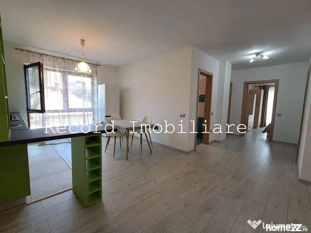 Apartament 3 camere,2 bai,et.1,balcon,garaj, lift! zona Marasti - Cluj-Napoca (Cluj)