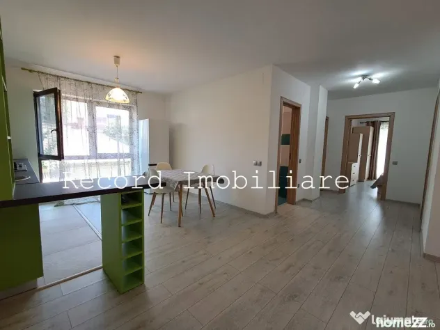 Apartament 3 camere,2 bai,et.1,balcon,garaj, lift! zona Marasti - Cluj-Napoca (Cluj)