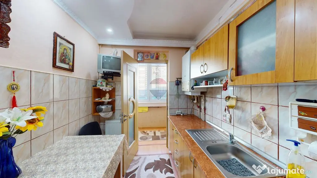 COMISION 0% | Apartament 3 camere | Str Diana, Zarnesti | Mobilat - Zarnesti (Brasov)