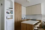 Inchiriere Apartament 2 camere semidecomandat, 45 mp, Eroilor 
