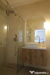 Inchiriere Apartament 2 camere semidecomandat, 45 mp, Eroilor 