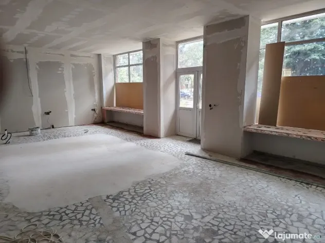 Spațiu comercial, Pitești,Craiovei,100mp,trifazic,dublu acces,0 comis. - Pitesti (Arges)