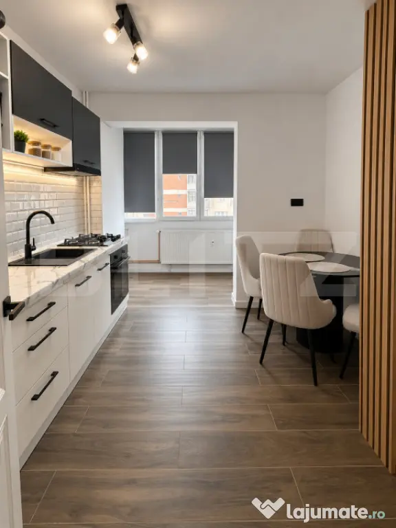 Apartament 3 camere decomandat 73 mp, zona Ultracentrală -U - Craiova (Dolj)