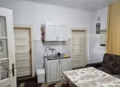 Casa cu 2 camere, 70 mp, zona Sud-Est