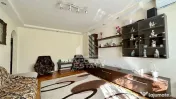 Apartament de vanzare cu 3 camere, decomandat, zona Soarelui 