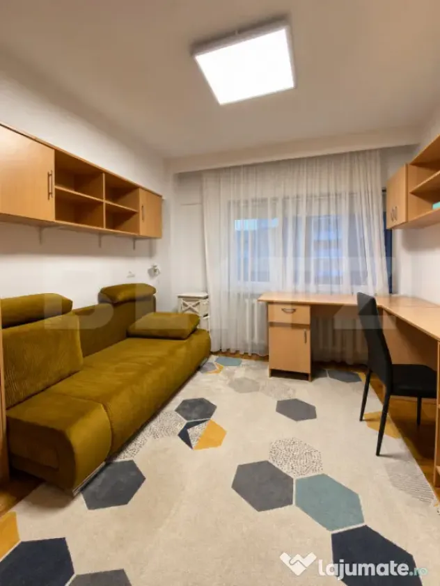 Apartament cu 3 camere, 77 mp, Sud-Est - Suceava (Suceava)