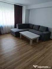 Apartament 3 camere parter C.R.Vivu