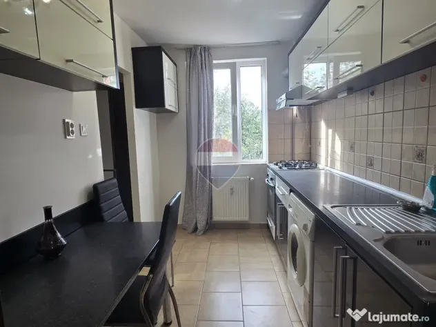 3 Camere Titan, Metrou 1 Decembrie 5 min, Et. 3/4, Mobilat, 550 € - Bucuresti (Bucuresti-Ilfov)