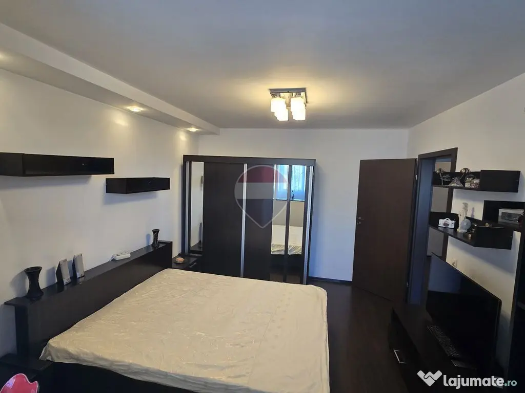 3 Camere Titan, Metrou 1 Decembrie 5 min, Et. 3/4, Mobilat, 550 € - Bucuresti (Bucuresti-Ilfov)