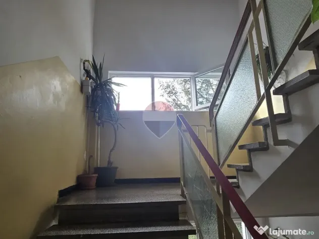 3 Camere Titan, Metrou 1 Decembrie 5 min, Et. 3/4, Mobilat, 550 € - Bucuresti (Bucuresti-Ilfov)