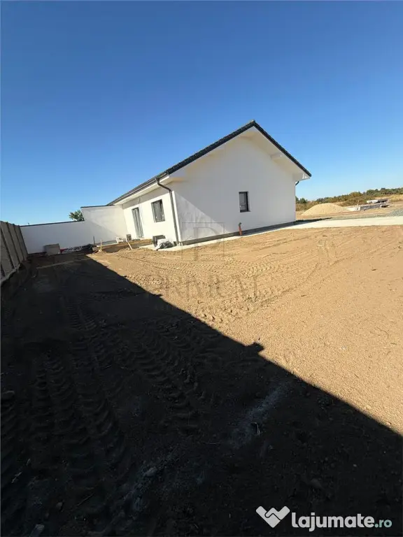 Duplex premium #238;n Bucov#259;#539; | Pozi#539;ionare exce - Bucovat (Remetea Mare) (Timis)