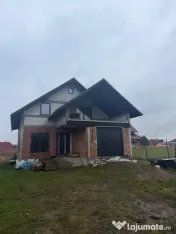 Casa tencuita , teren 1075, Marginea 
