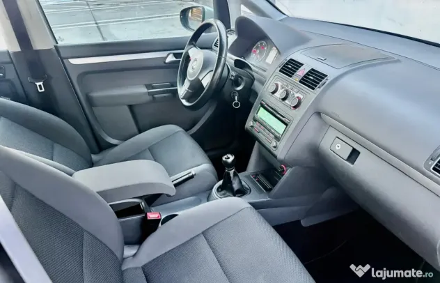 Volkswagen Touran 1.6 TDI BlueMotion Technology Comfortline – Diesel – 2012