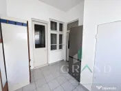 Casă/Birou de închiriat | 110mp+curte 100mp | Parcare |Gri 