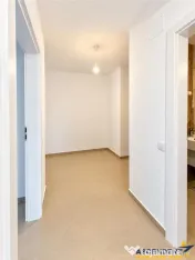 Apartament modern, terasa, parcare subterana, zona Coresi, T 