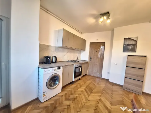 2 cam - Piata Universitatii/Pia#539;#259; Unirii - Bucuresti (Bucuresti-Ilfov)