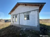 Titlu: Casă de vânzare în Izvorul Rece, 80 mp utili și t 