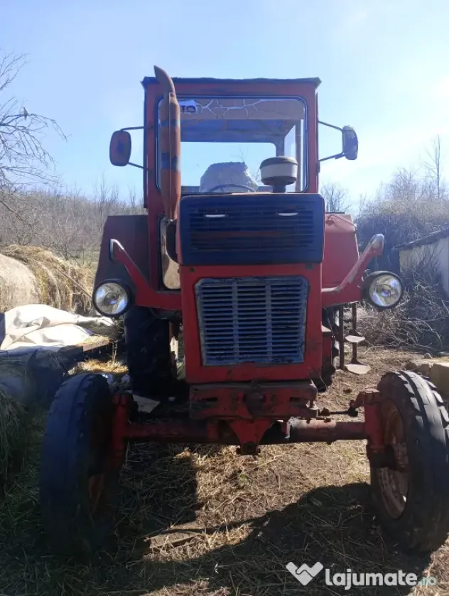 Vand tractor U650 + utilaje agricole (lista in anunt)