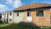 Bar cu clientela formata + 2 case si teren 986 mp I Langa la 