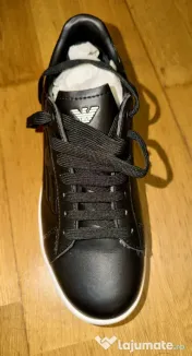 Sneakers bărbătești marimea 40 Emporio Armani din piele 