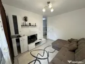 Garsoniera decomandata , etaj 1 , zona Aparatorii Patriei 