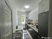 Garsoniera decomandata , etaj 1 , zona Aparatorii Patriei 