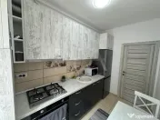 Garsoniera decomandata , etaj 1 , zona Aparatorii Patriei 