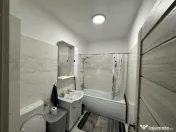 Garsoniera decomandata , etaj 1 , zona Aparatorii Patriei 