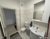 Garsoniera decomandata , etaj 1 , zona Aparatorii Patriei 