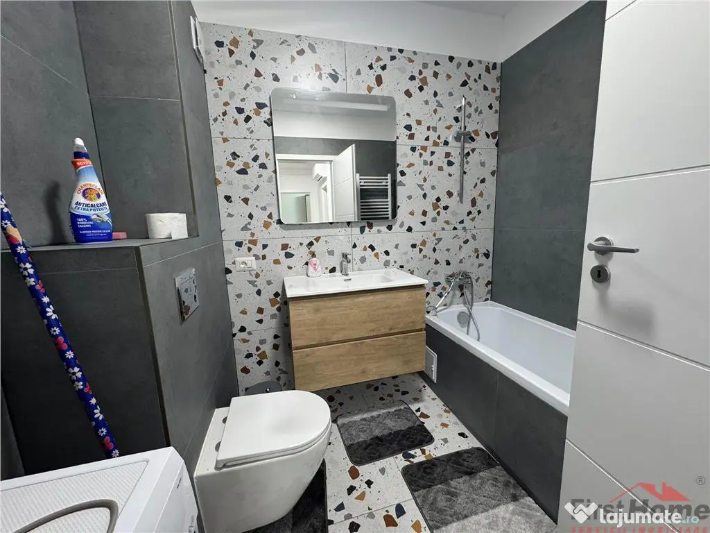 Apartament 2 camere, etaj 2, lift, mobilat si utilat, parcar - Focsani (Vrancea)