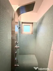 Apartament cu 3 camere, 2 bai - zona Tractorul