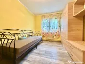 Apartament cu 3 camere, 2 bai - zona Tractorul