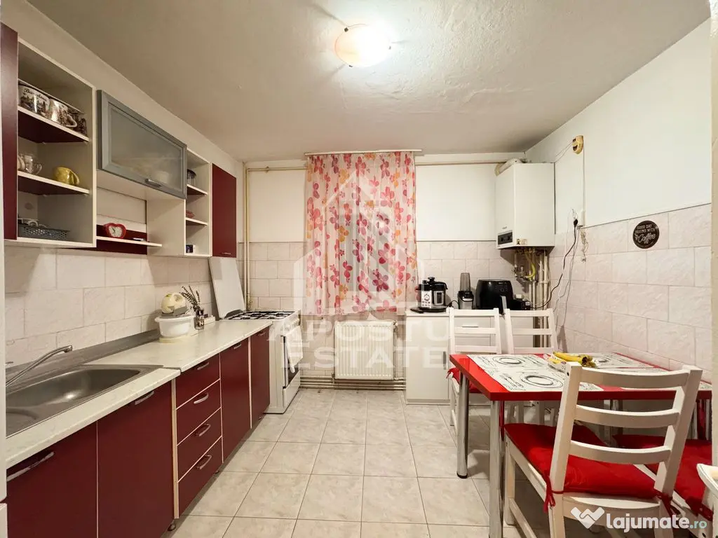 Apartament 3 camere decomandat, etaj 2/4, centrala proprie, Girocului - Timisoara (Timis)