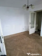 APARTAMENT 3 CAMERE SEMIDECOMANDAT