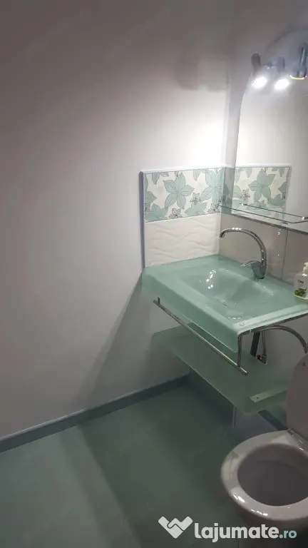 Apartament de 3 camere zona JUDETEAN - Brasov (Brasov)