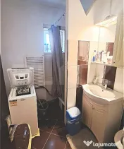 Apartament cu 2 camere, decomandat, cu parcare și boxă – 