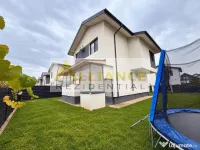 Casa inviduala , 4 camere , 2 băi , 327 teren !