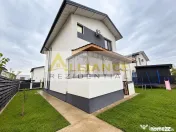 Casa inviduala , 4 camere , 2 băi , 327 teren !