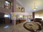Casa individuală ,8 camere , 270 utili , teren 500 MP 
