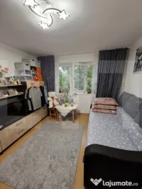 Cameră cămin , 19,80 mp, cu baie propie, cartier Valea Ro?