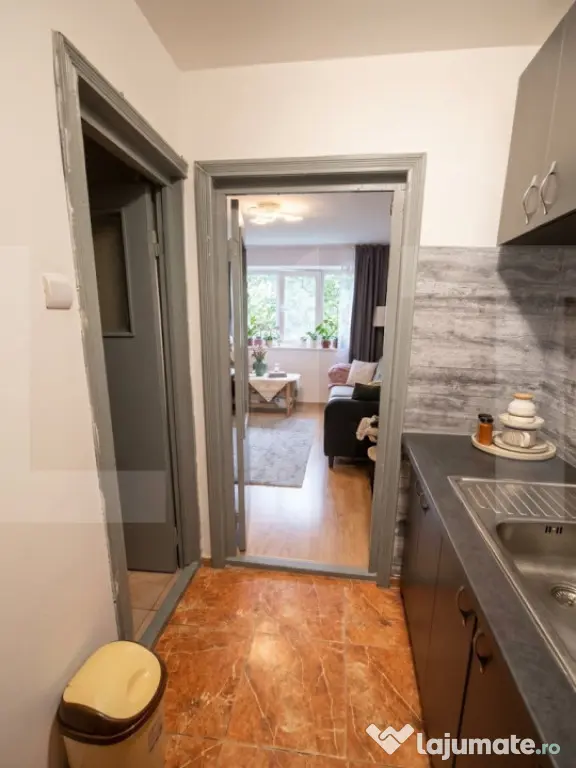 Cameră cămin , 19,80 mp, cu baie propie, cartier Valea Ro? - Craiova (Dolj)