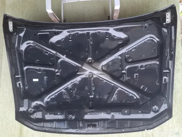 Capota Mitsubishi Pajero, an 2016, tipul 4M41, originala, din aluminiu.