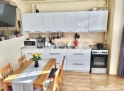 Apartament cu 2 camere de vanzare mobilat si utilat la cheie 