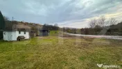 Teren intravilan la intrare in Ghinda