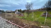 Teren intravilan la intrare in Ghinda