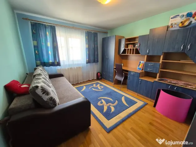Inchiriez apartament 3 camere decomandat in Deva, zona Liliacului, - Deva (Hunedoara)